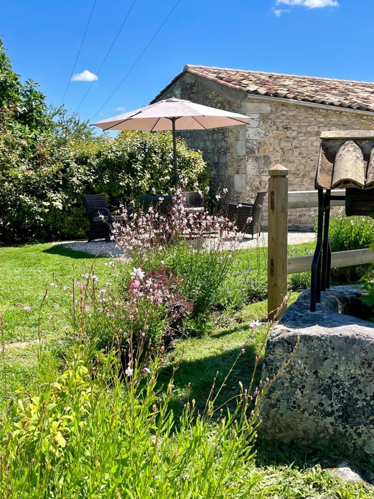 Girauderies Chambres D'Hotes/B+B Floirac  Zewnętrze zdjęcie